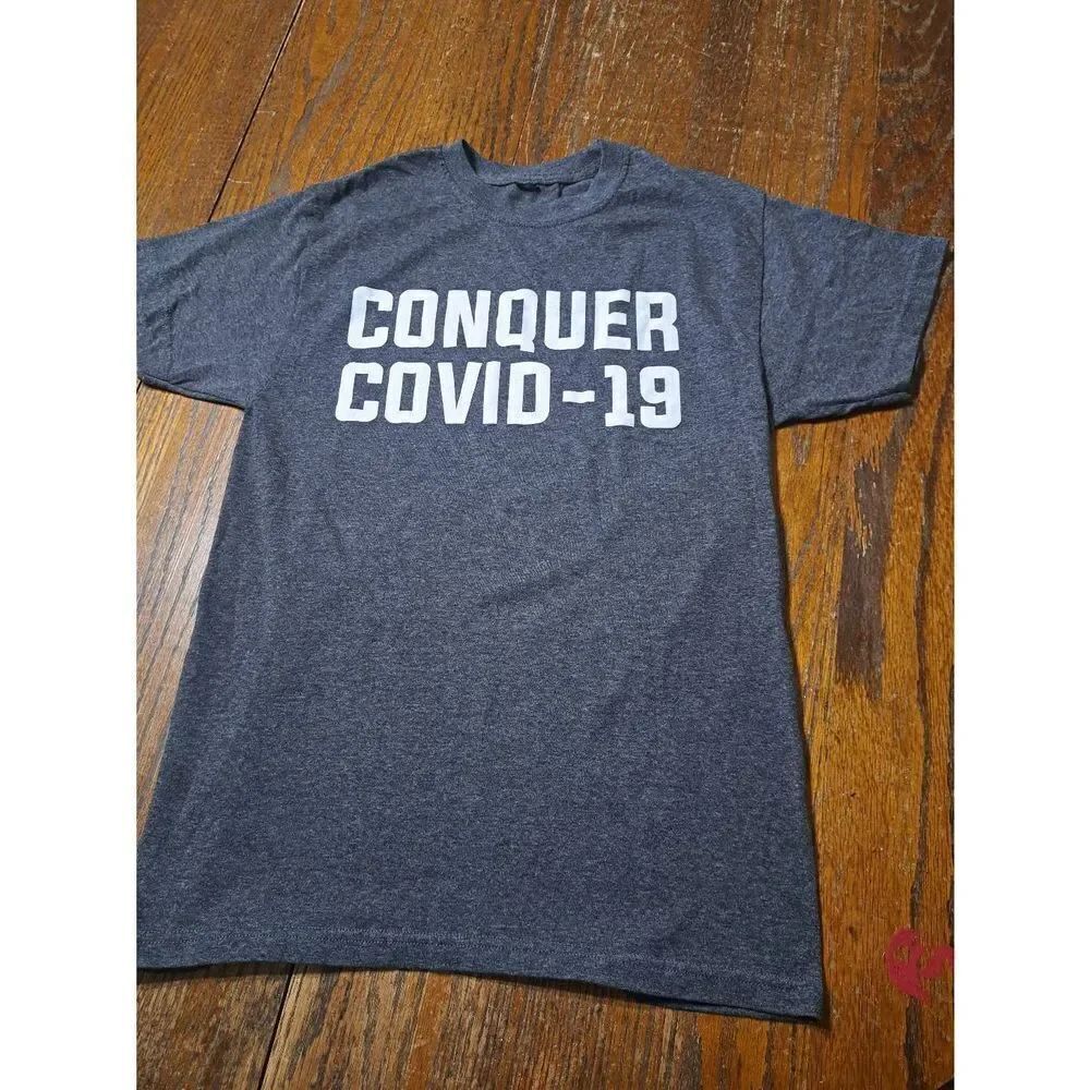 Small Conquer Covid 19 Grey White Short Sleeve Crew Neck Pullover Tee Tshirt Top